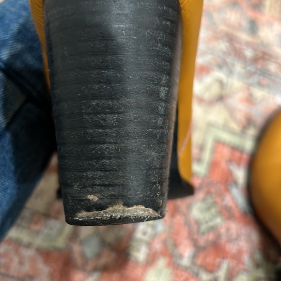 CHARLOTTE STONE size 9 mustard yellow booties - Picture 8 of 16